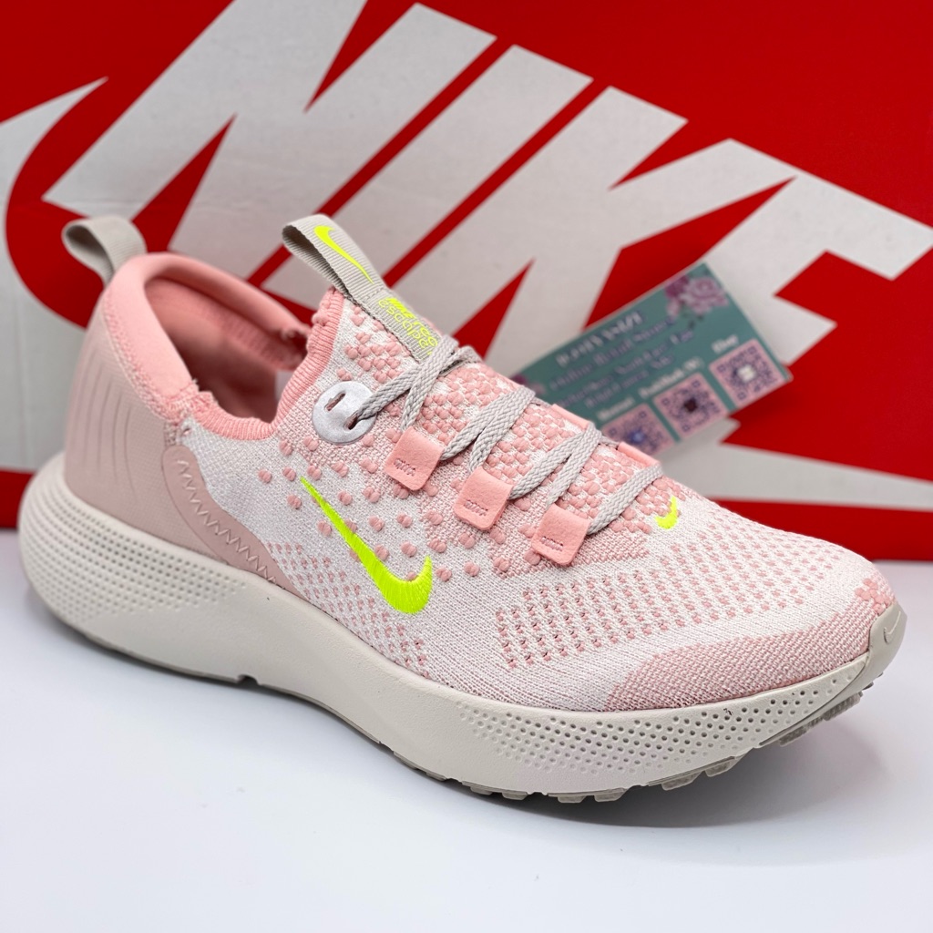 Nike Women’s Escape Run Flyknit Road Running Shoe [Dc4269-101]